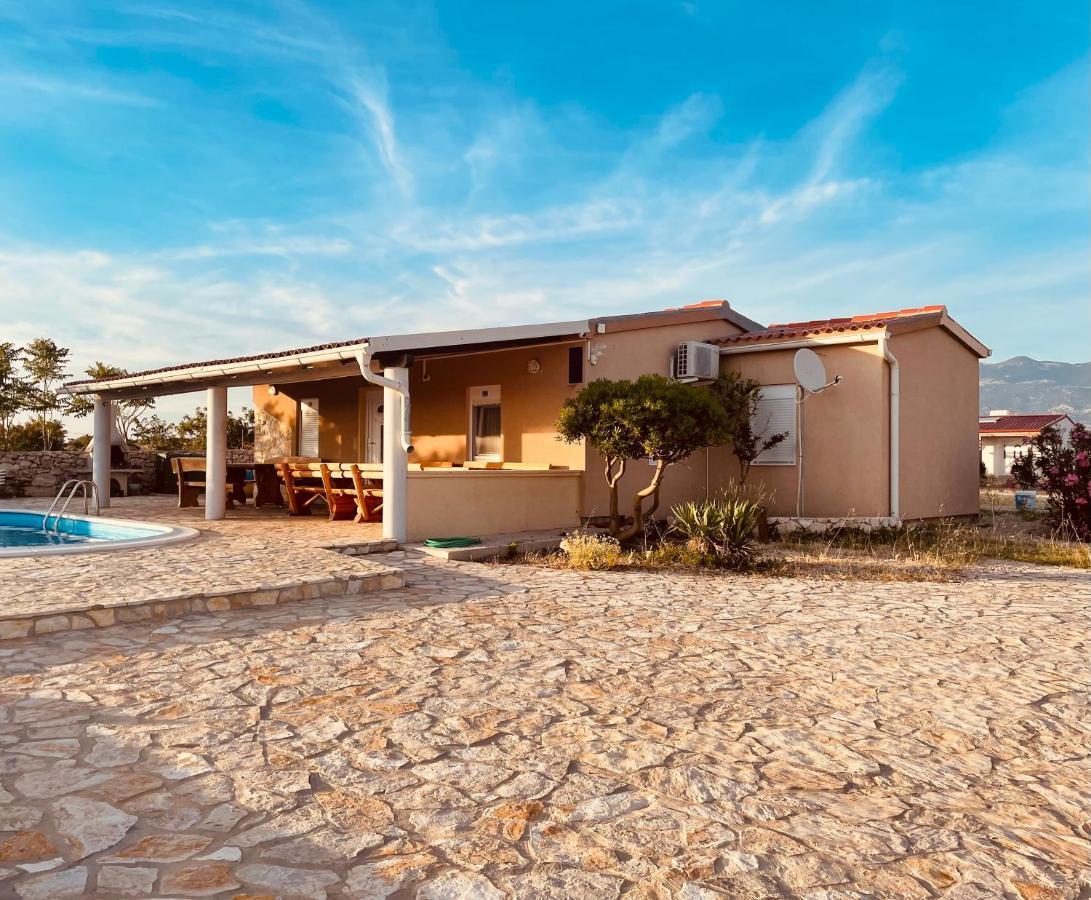 Beautiful Secluded Area Near Novalja Vacation House With Pool And Sea View Villa Lara Bagian luar foto